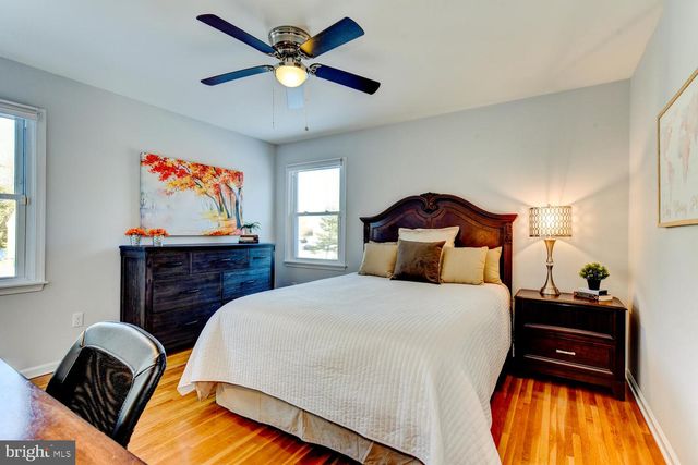 374 VILLAGE RD E, Princeton Junction, NJ 08550