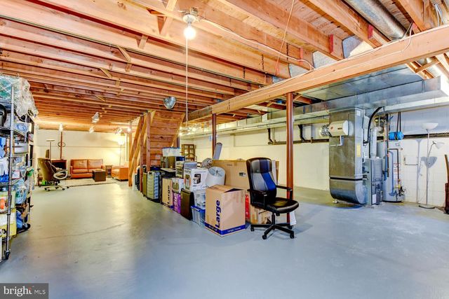 374 VILLAGE RD E, Princeton Junction, NJ 08550