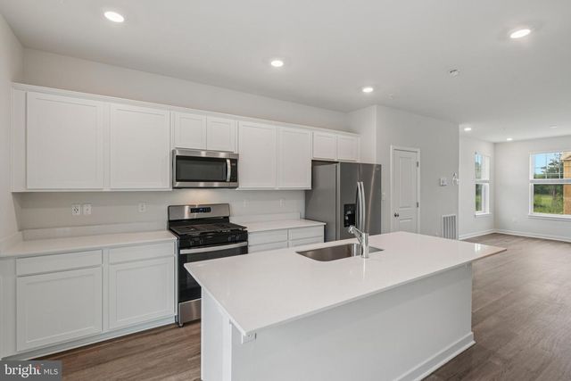 7428 CALM RETREAT BLVD, Brandywine, MD 20613