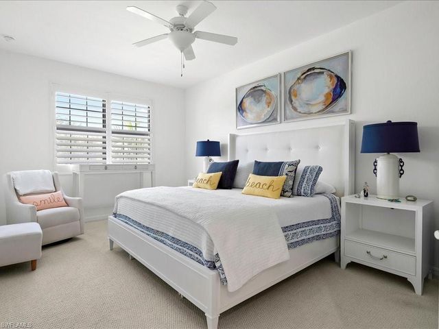 9476 Napoli LN 202, Naples, FL 34113