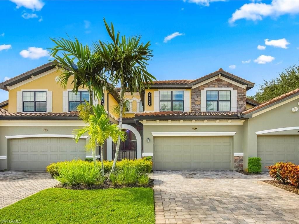 9476 Napoli LN 202, Naples, FL 34113
