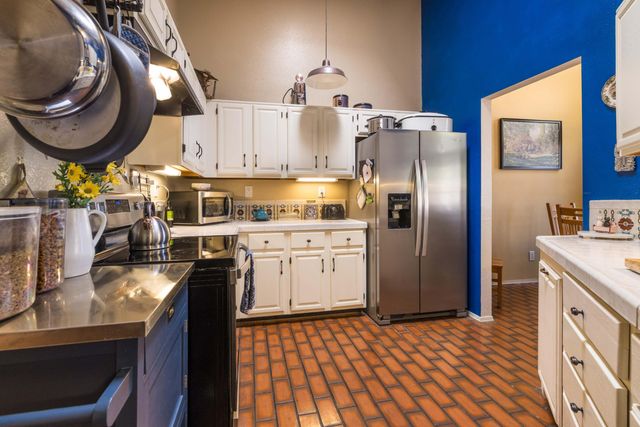 6115 Mustang Lane NW, Albuquerque, NM 87120