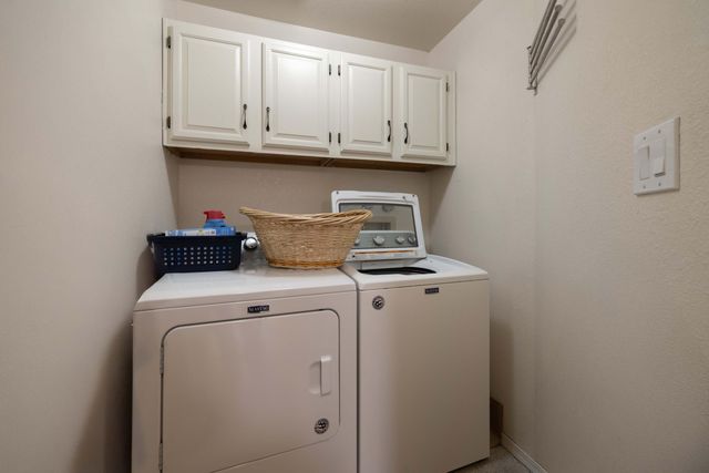 6115 Mustang Lane NW, Albuquerque, NM 87120