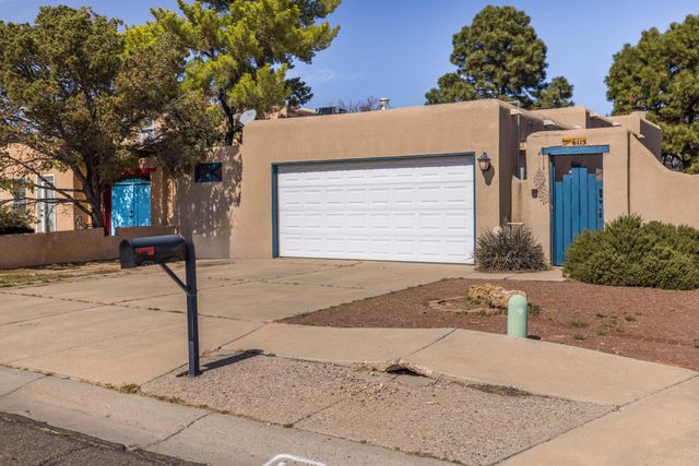 6115 Mustang Lane NW, Albuquerque, NM 87120