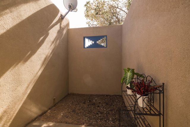 6115 Mustang Lane NW, Albuquerque, NM 87120