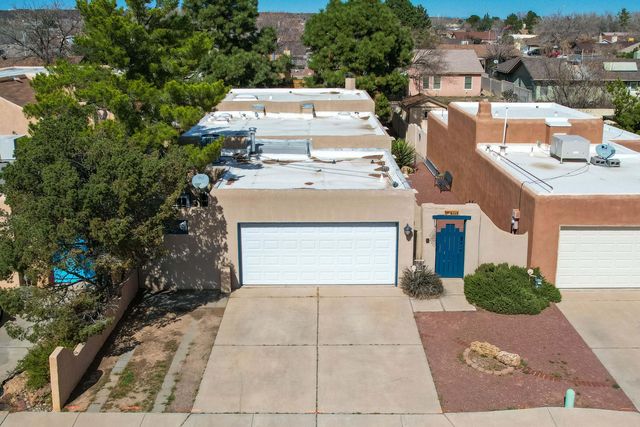 6115 Mustang Lane NW, Albuquerque, NM 87120