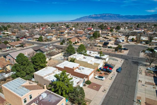 6115 Mustang Lane NW, Albuquerque, NM 87120