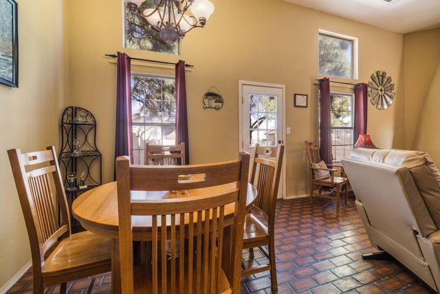 6115 Mustang Lane NW, Albuquerque, NM 87120