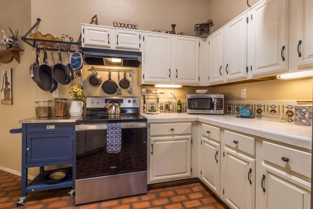 6115 Mustang Lane NW, Albuquerque, NM 87120