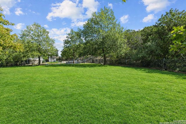 10924 Reyes Canyons, Helotes, TX 78023