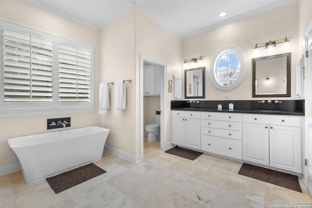 10924 Reyes Canyons, Helotes, TX 78023