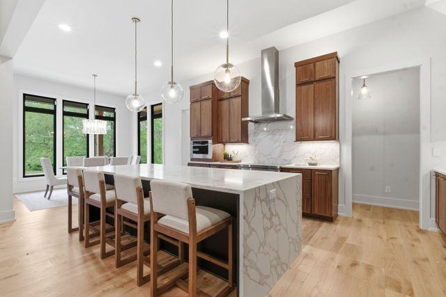 1002 Waller Rd, Brentwood, TN 37027