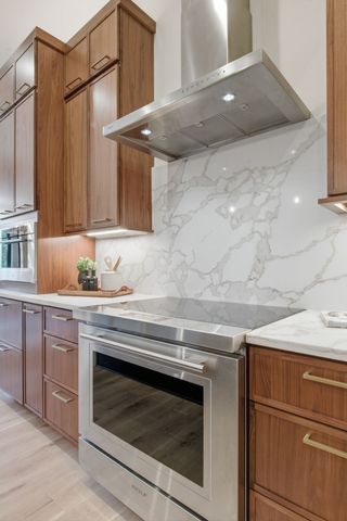 1002 Waller Rd, Brentwood, TN 37027