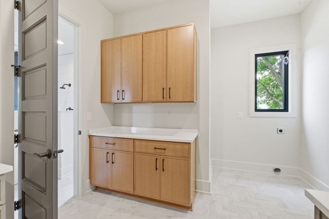 1002 Waller Rd, Brentwood, TN 37027