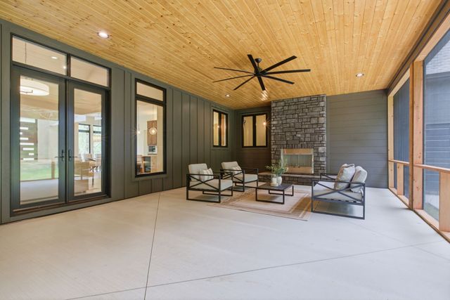 1002 Waller Rd, Brentwood, TN 37027