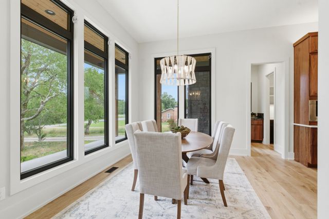 1002 Waller Rd, Brentwood, TN 37027