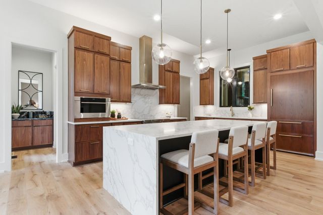 1002 Waller Rd, Brentwood, TN 37027