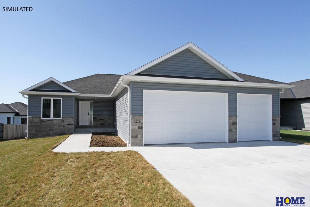 7243 NW 18th Street, Lincoln, NE 68521