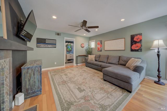 267 Sunridge Way, Vacaville, CA 95688