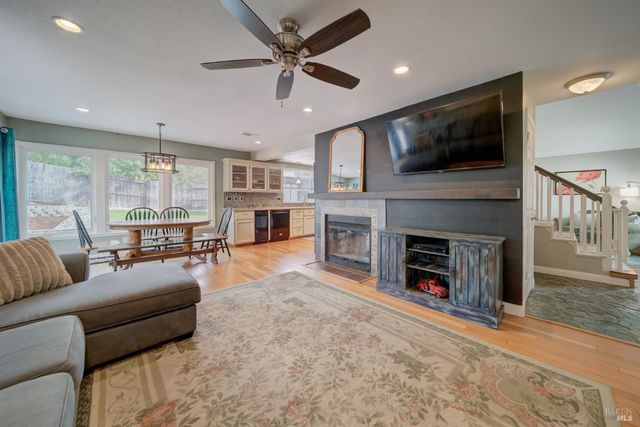 267 Sunridge Way, Vacaville, CA 95688