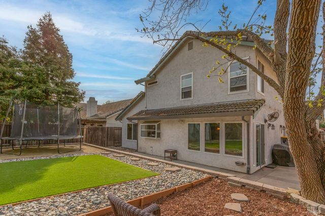 267 Sunridge Way, Vacaville, CA 95688