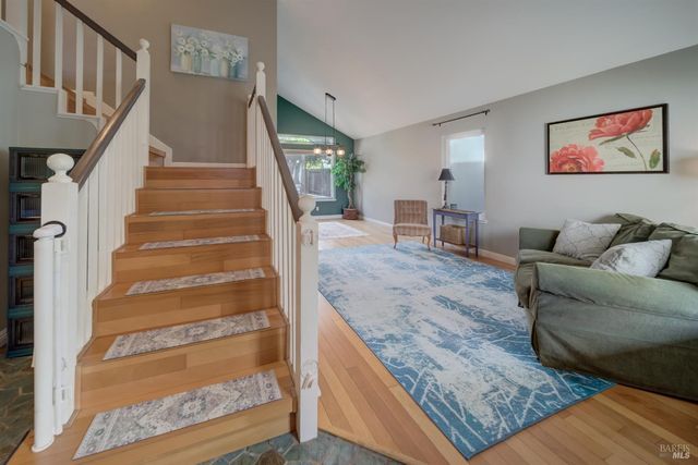 267 Sunridge Way, Vacaville, CA 95688