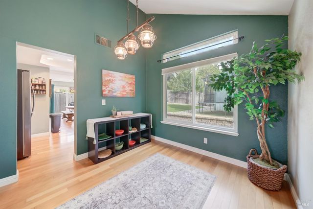 267 Sunridge Way, Vacaville, CA 95688