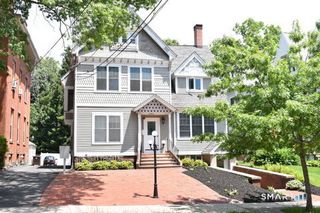 245 Edwards Street 2L, New Haven, CT 06511