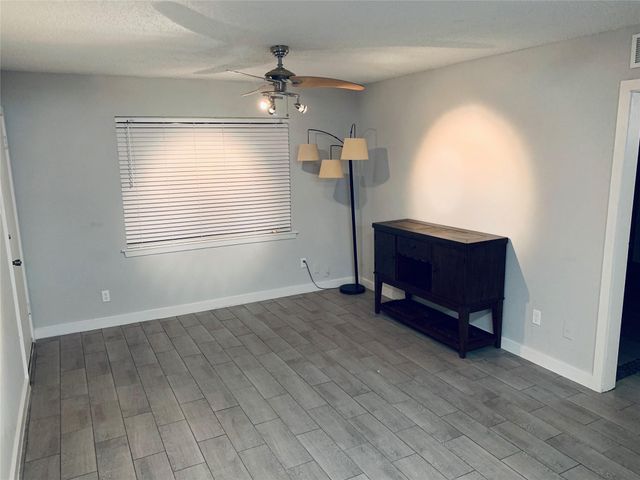 1230 Shadowdale Drive 17, Houston, TX 77043