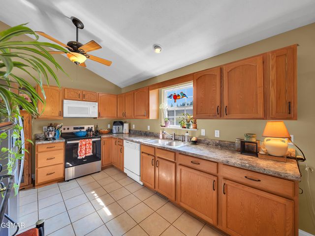 225 Golden Rod Drive, Seymour, TN 37865