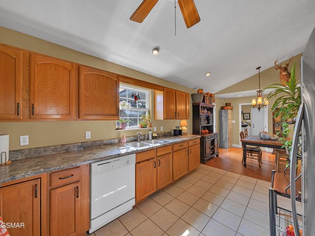 225 Golden Rod Drive, Seymour, TN 37865