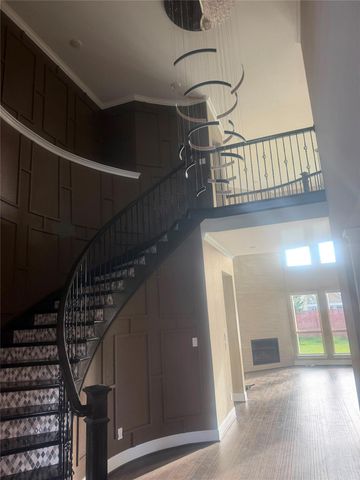 5602 King Plains Creek Ln, Sugar Land, TX 77479
