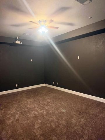 5602 King Plains Creek Ln, Sugar Land, TX 77479