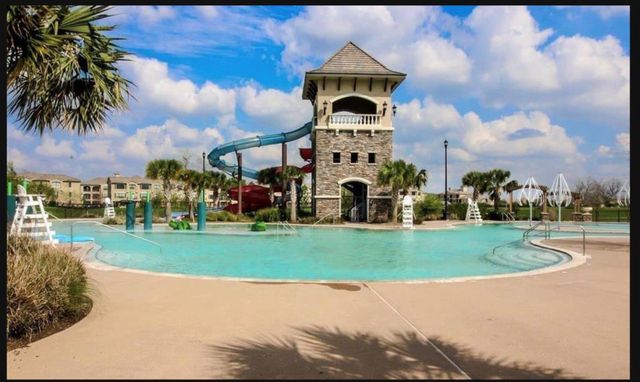5602 King Plains Creek Ln, Sugar Land, TX 77479