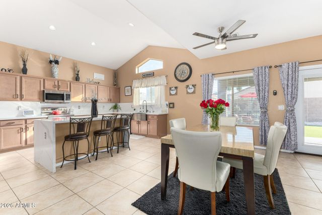 10529 W HILTON Avenue, Tolleson, AZ 85353