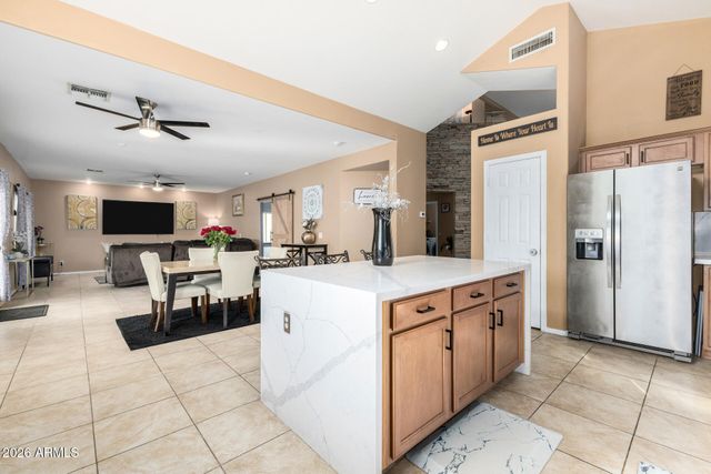 10529 W HILTON Avenue, Tolleson, AZ 85353