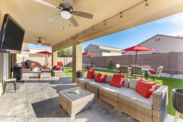 10529 W HILTON Avenue, Tolleson, AZ 85353