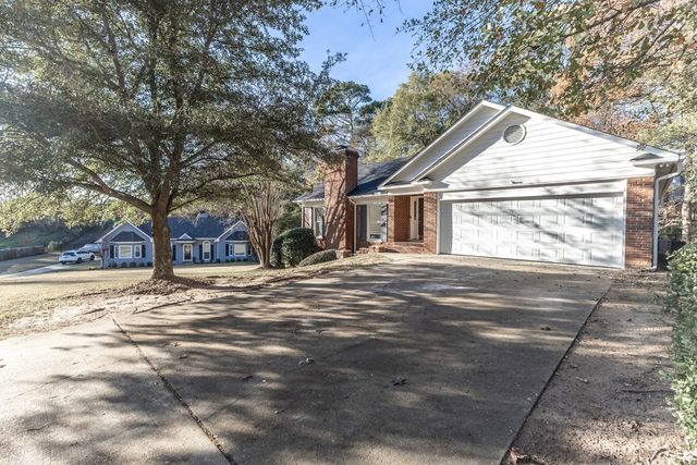 1195 Cloverdale Drive, Columbus, GA 31904