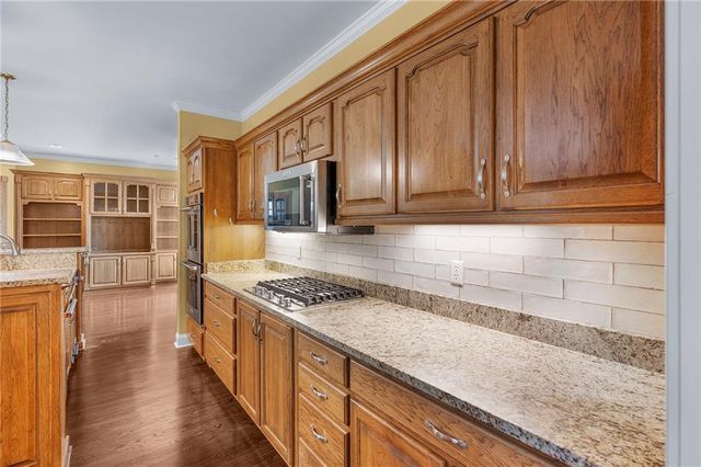 150 School House Road NE, Calhoun, GA 30701