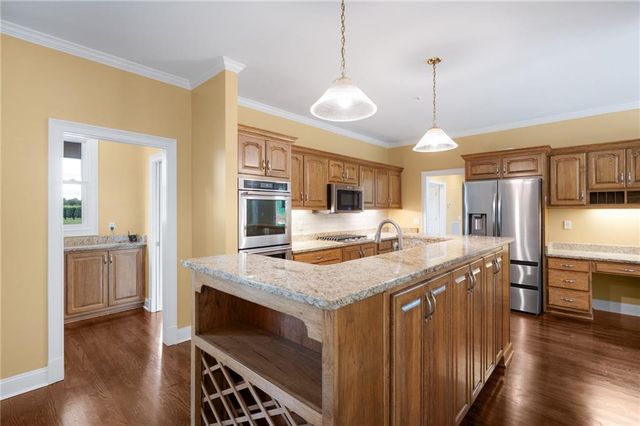 150 School House Road NE, Calhoun, GA 30701