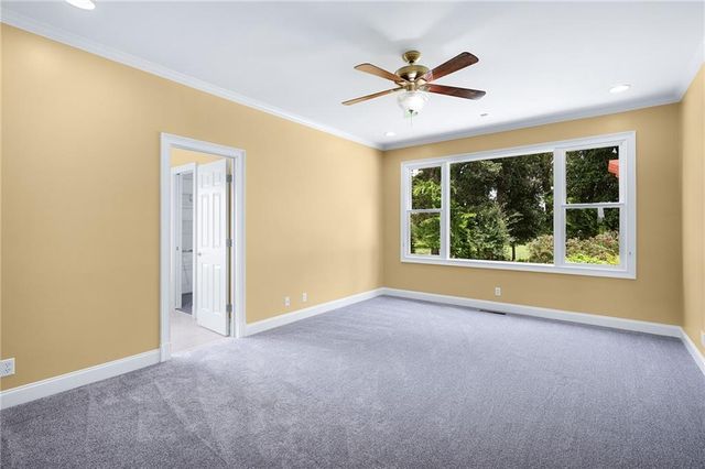 150 School House Road NE, Calhoun, GA 30701