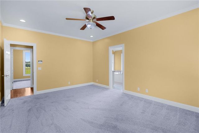 150 School House Road NE, Calhoun, GA 30701