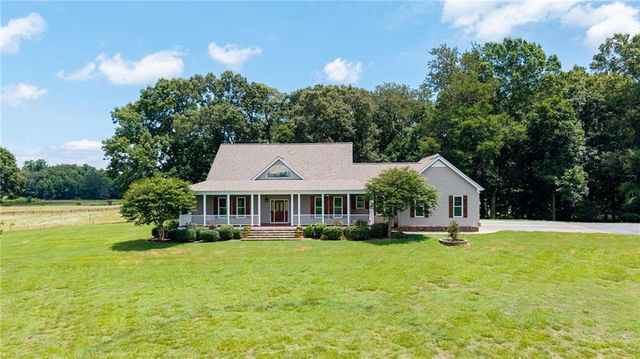 150 School House Road NE, Calhoun, GA 30701