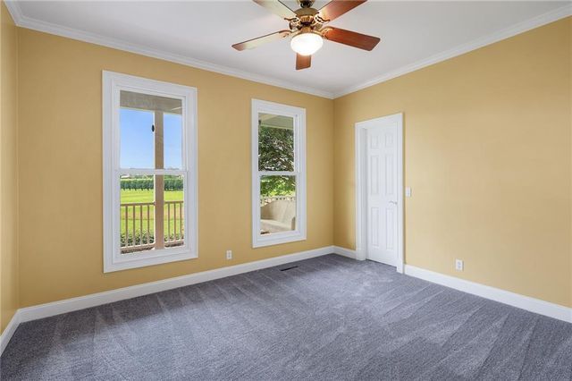 150 School House Road NE, Calhoun, GA 30701