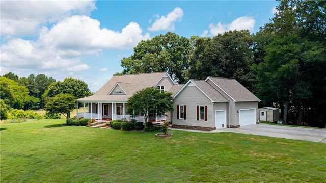 150 School House Road NE, Calhoun, GA 30701