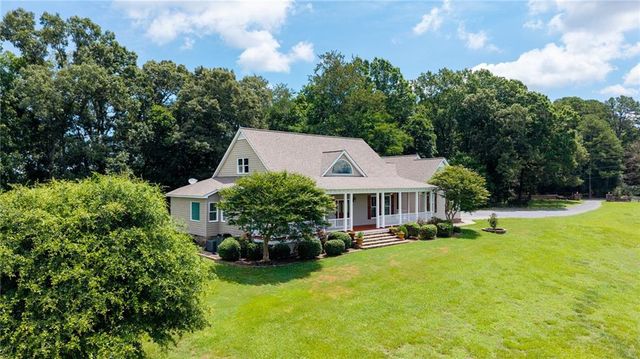 150 School House Road NE, Calhoun, GA 30701