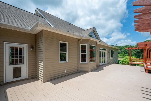 150 School House Road NE, Calhoun, GA 30701