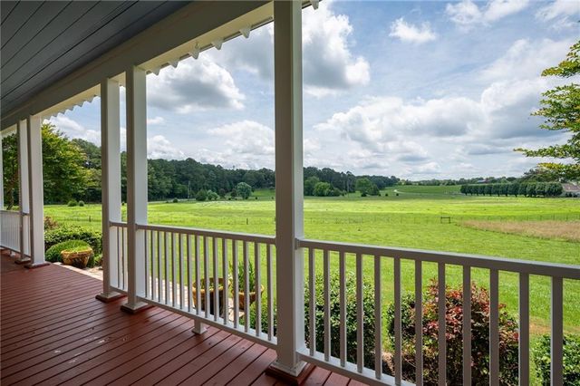 150 School House Road NE, Calhoun, GA 30701