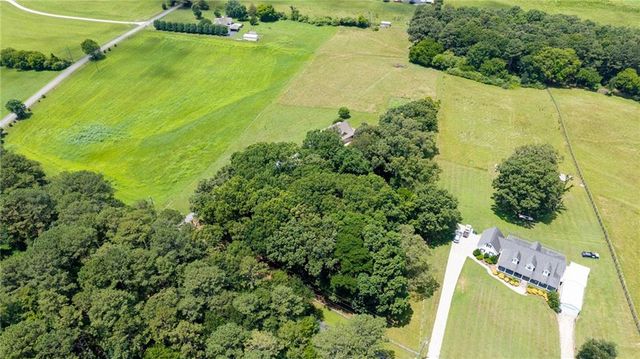 150 School House Road NE, Calhoun, GA 30701