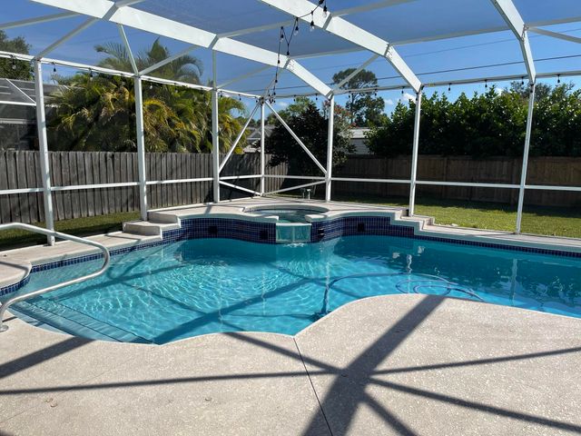 2592 SW National Circle, Port St. Lucie, Port St Lucie, FL 34953